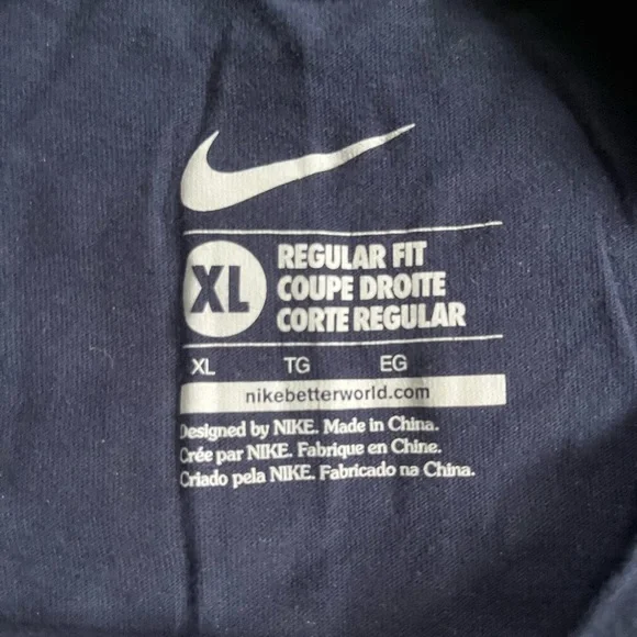 NFL Dallas Cowboys Ezekiel Elliott T-Shirt - Picture 6 of 6